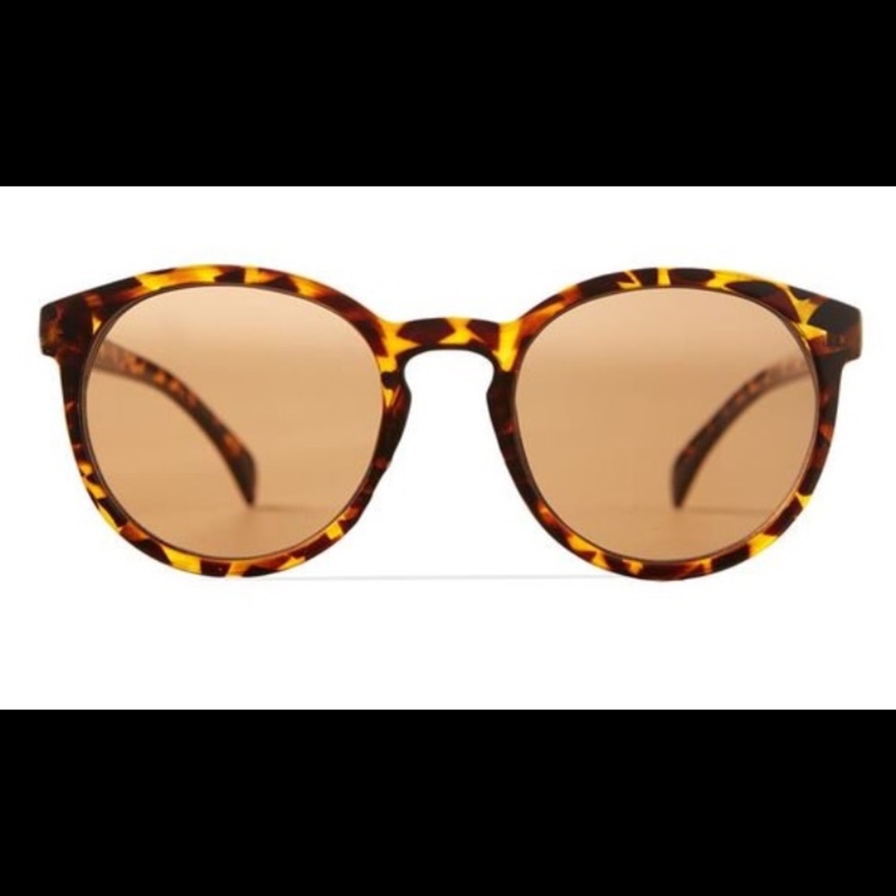 🕶Tortoise Rollin Round Sunglasses 🕶